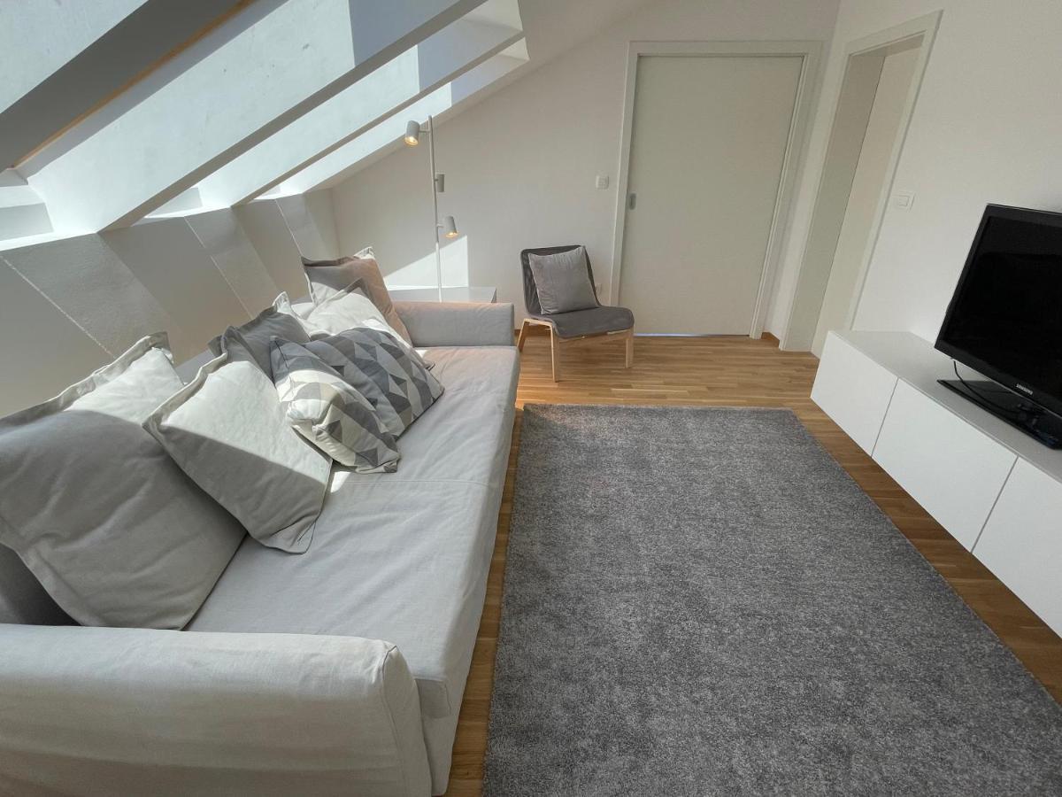 Apartment Anmari Радовлица Екстериор снимка