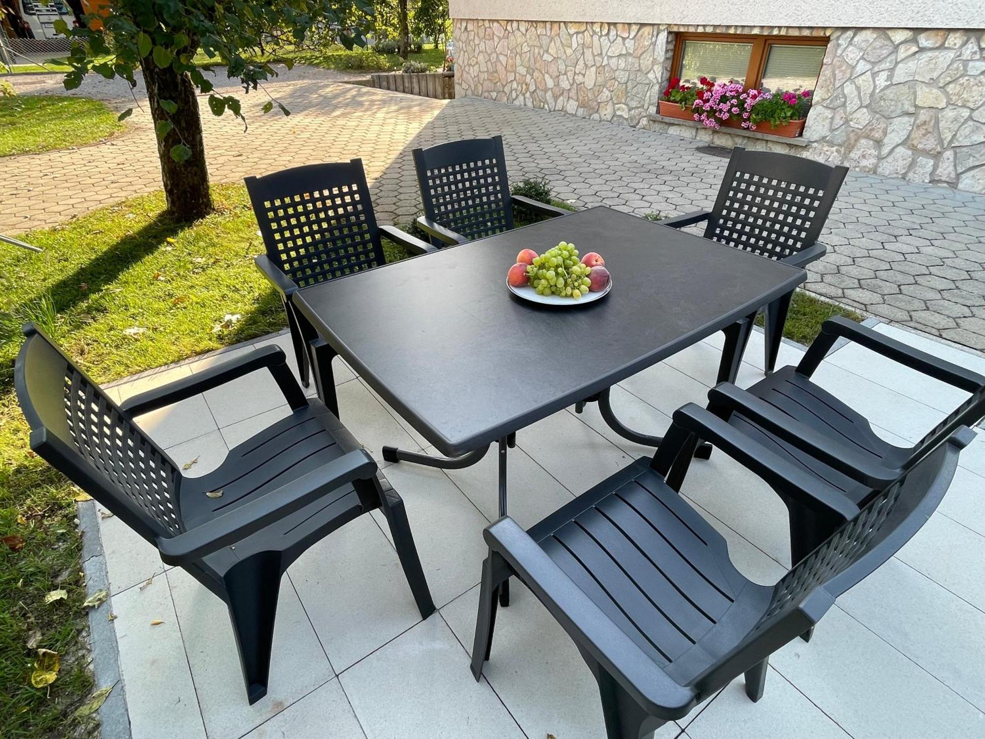 Apartment Anmari Радовлица Екстериор снимка